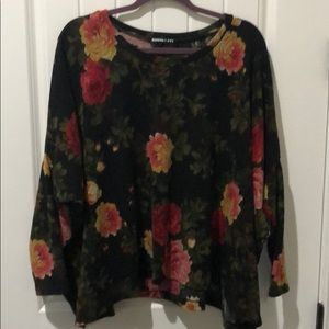 Floral flowy top